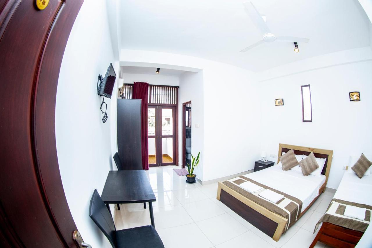 Anthuan Residence Negombo Exterior foto
